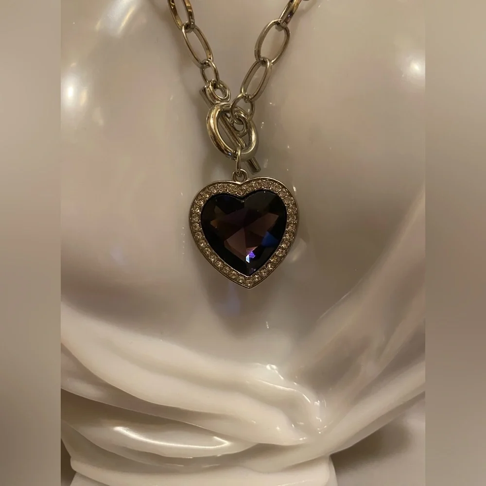 Paparazzi Necklace - EUC ~ Check Your Heart Rate - Purple